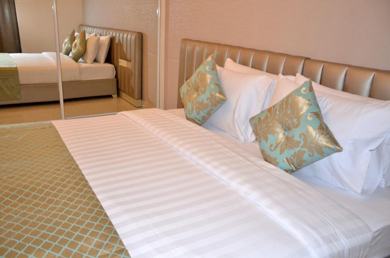 The Lodge Suites Manama Eksteriør billede