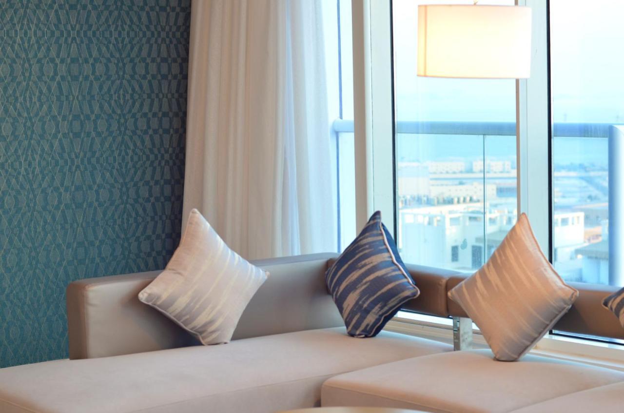 The Lodge Suites Manama Eksteriør billede