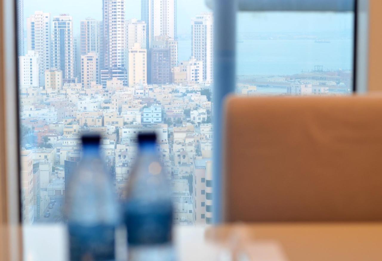 The Lodge Suites Manama Eksteriør billede
