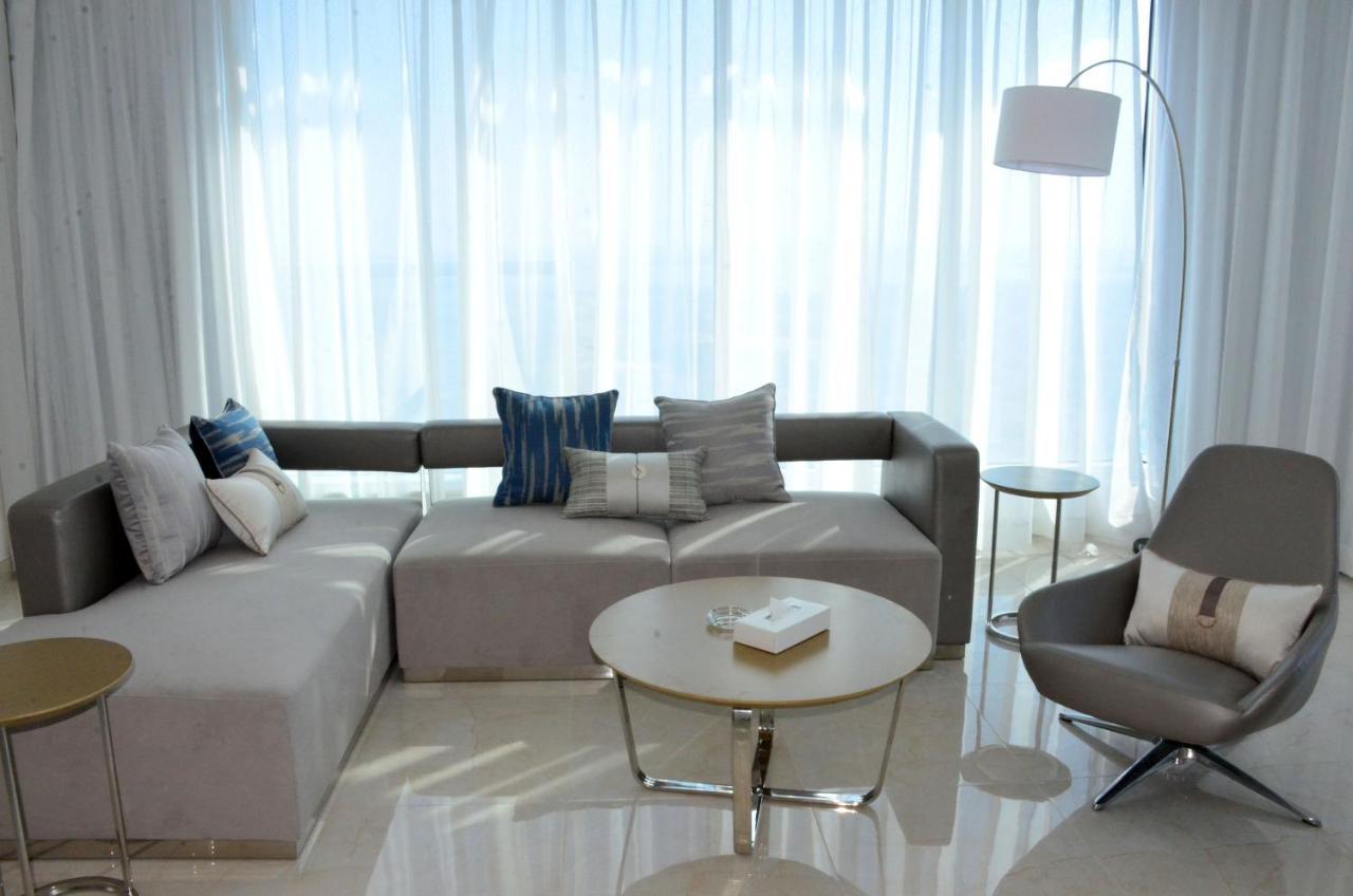 The Lodge Suites Manama Eksteriør billede