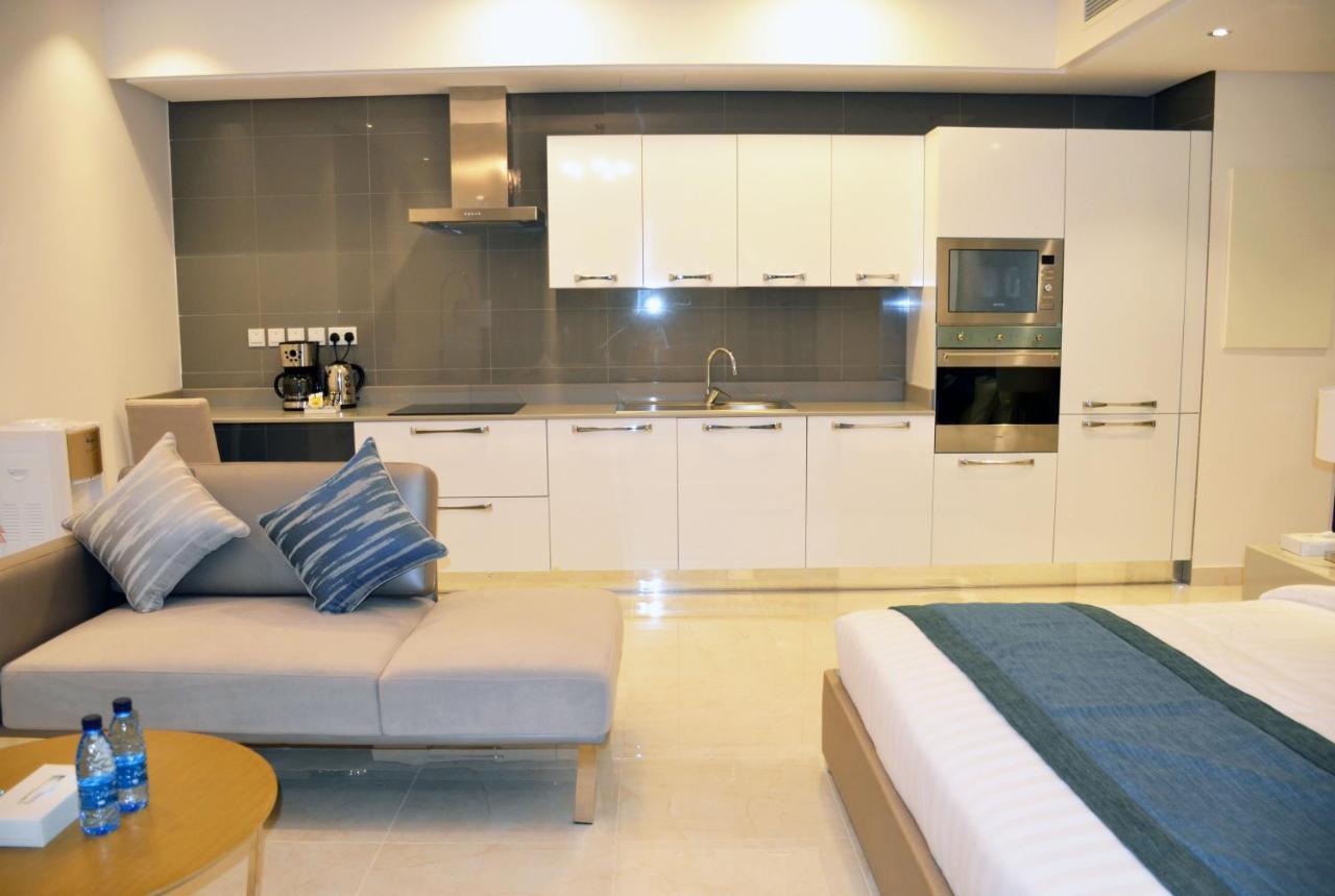 The Lodge Suites Manama Eksteriør billede